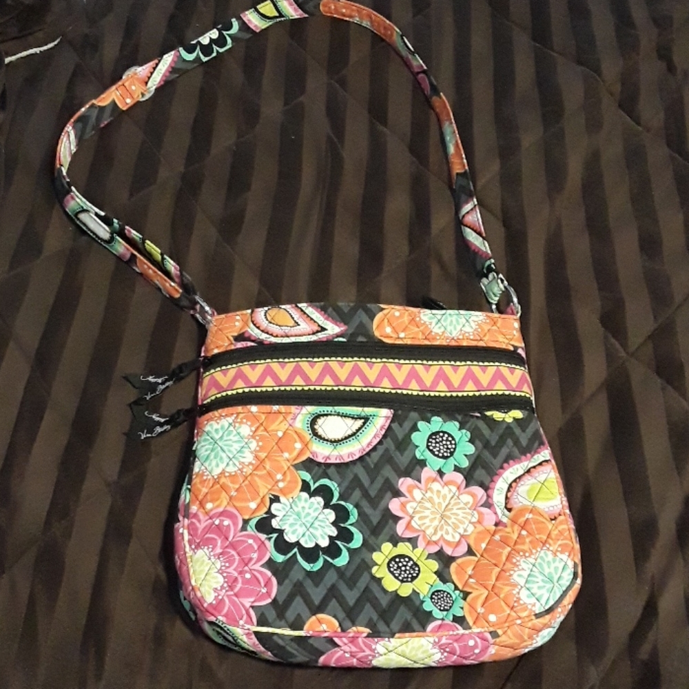 NWOT VB Hipster Bag